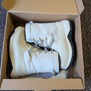 The North Face yukonia winter snow boots, women’s 6.5 US excellent condition